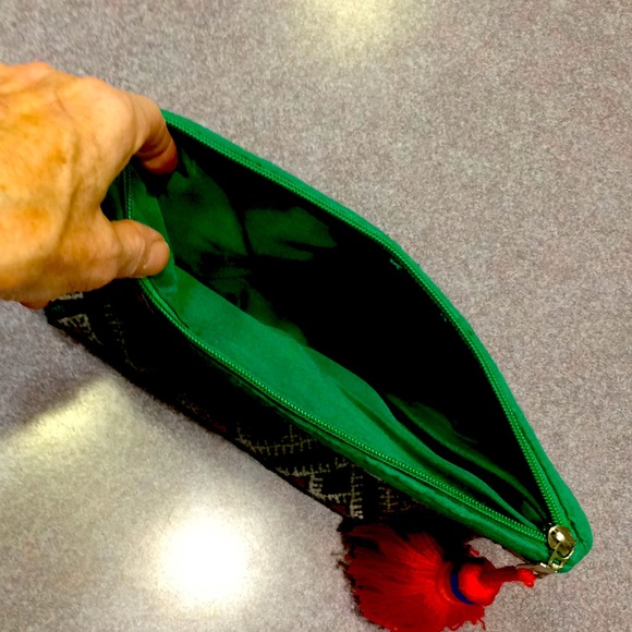 Beautiful woven wool clutch NWOT - Picture 5 of 5